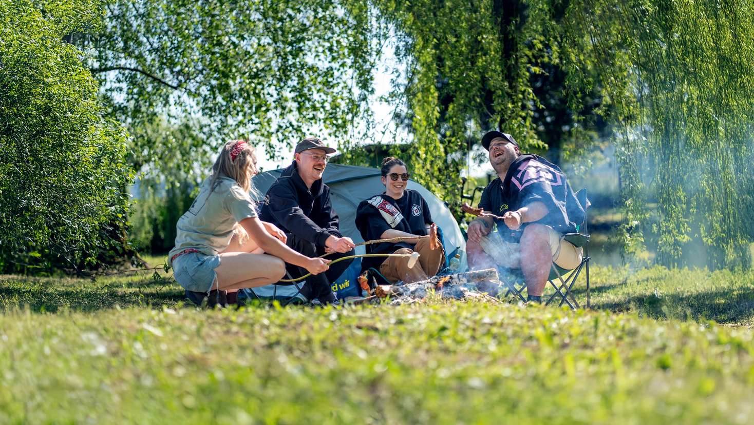 de-KW22_23-shop-brand-01-XL-kultwear de-KW22_23-shop-brand-01-XL-kultwear