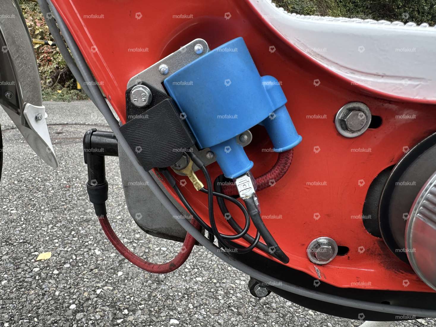 Condenser set external ignition | Piaggio Ciao, SI, Bravo, Boxer Carousel Image 3