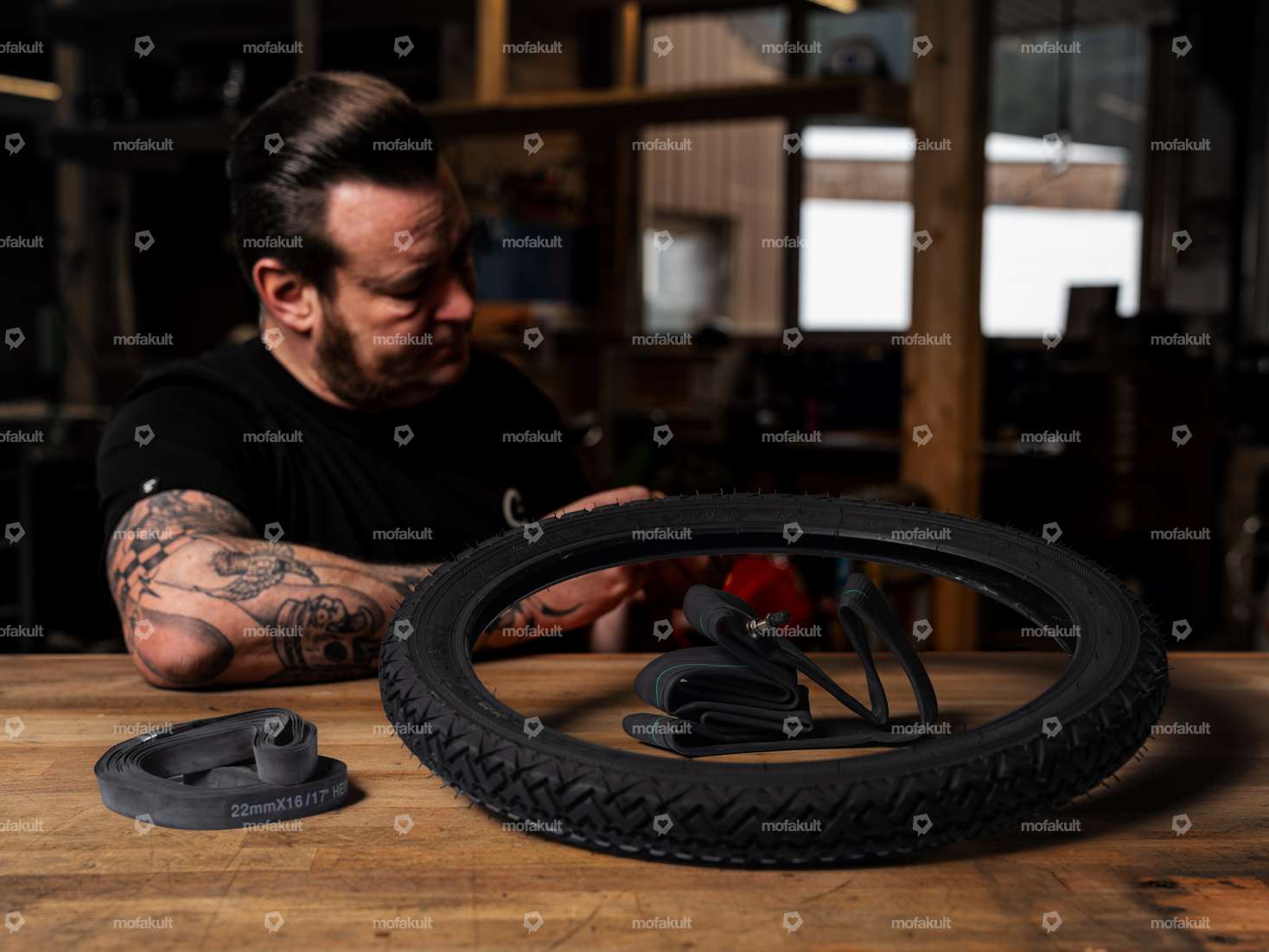 Siggnature tube and tire change 17" spoked wheel Carousel Image 1