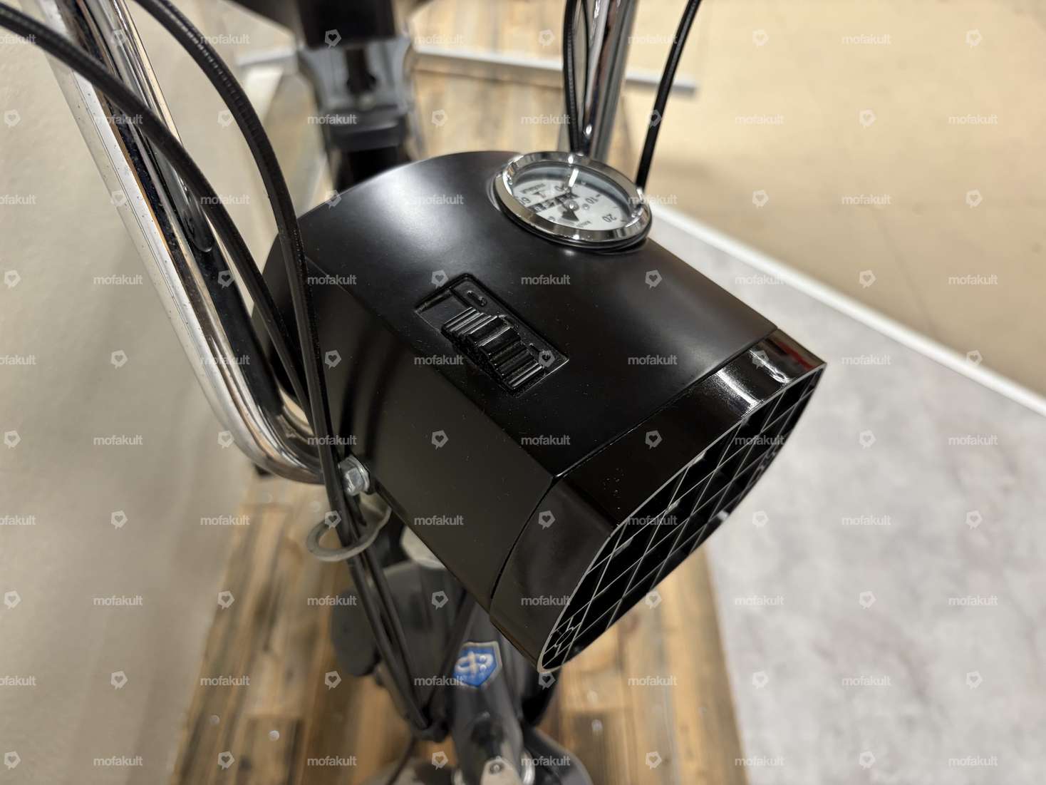 GPO front lamp grille | Piaggio Ciao Carousel Image 4